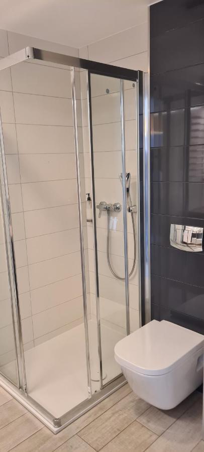 Apartamenty Czarna Gora Is28 Шенна Екстериор снимка